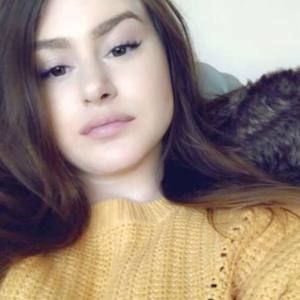 Meet your Posher, Marissa